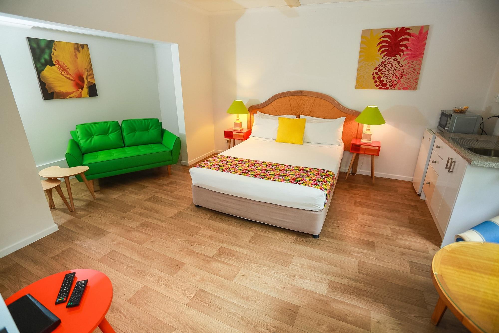 Port Douglas Motel Екстер'єр фото