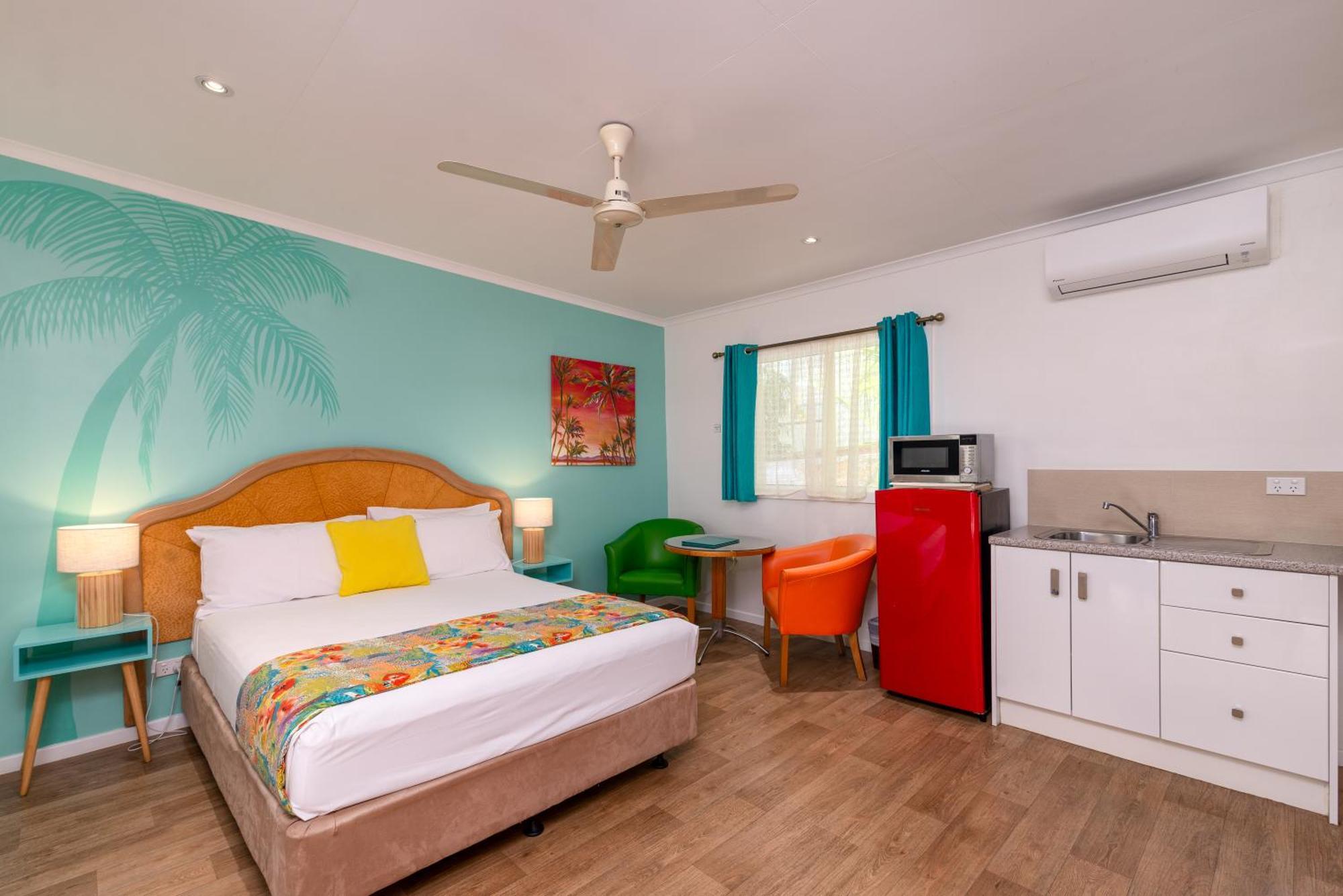 Port Douglas Motel Екстер'єр фото