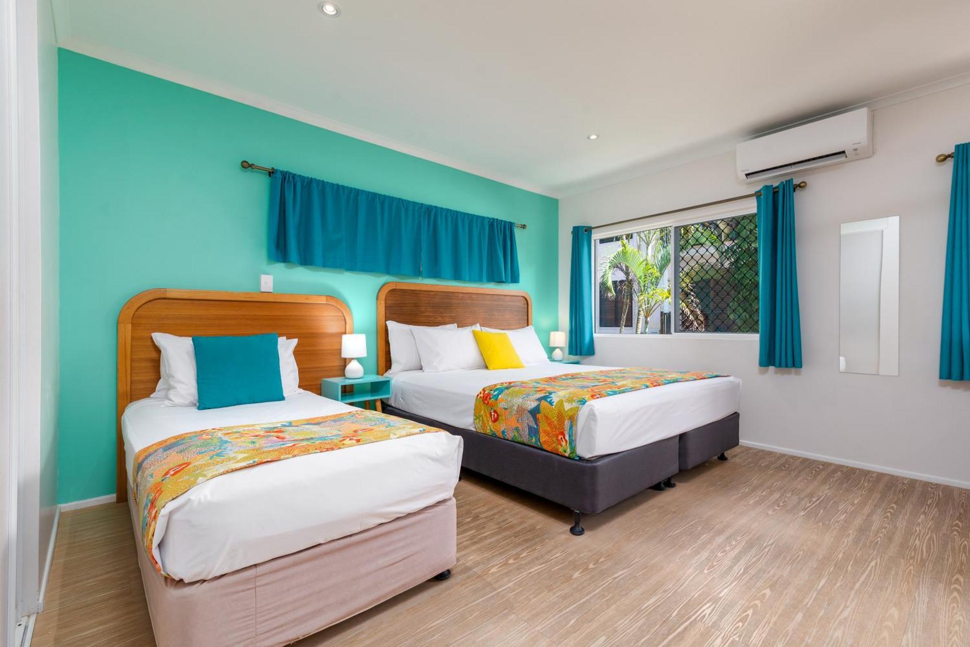 Port Douglas Motel Екстер'єр фото
