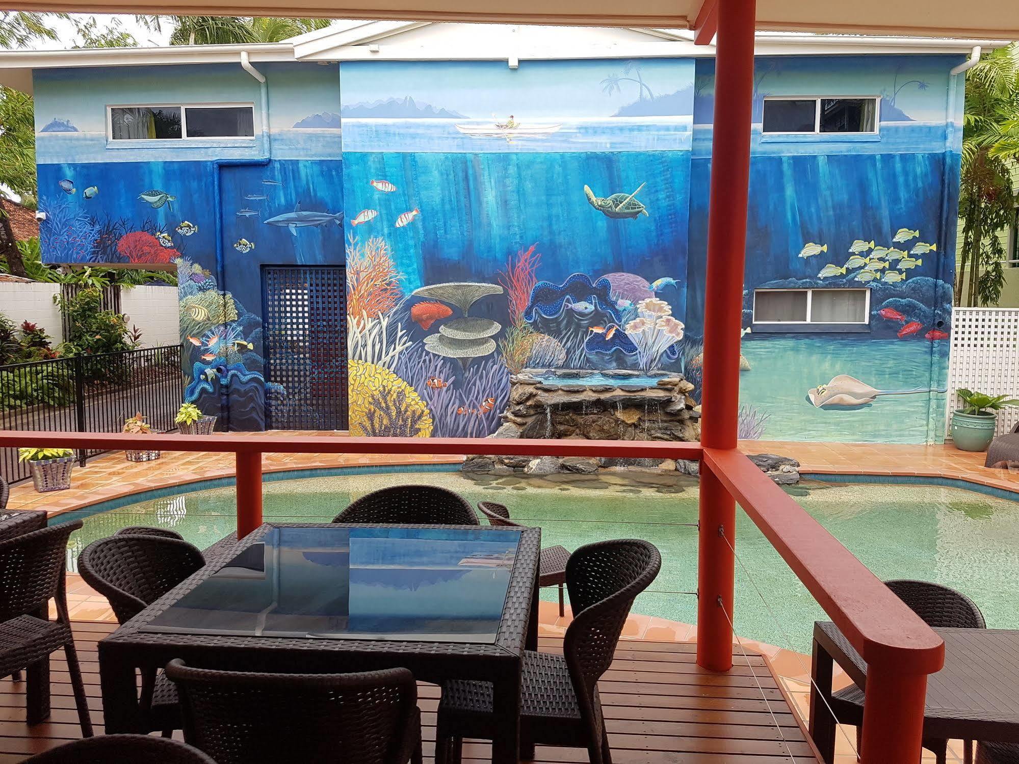 Port Douglas Motel Екстер'єр фото