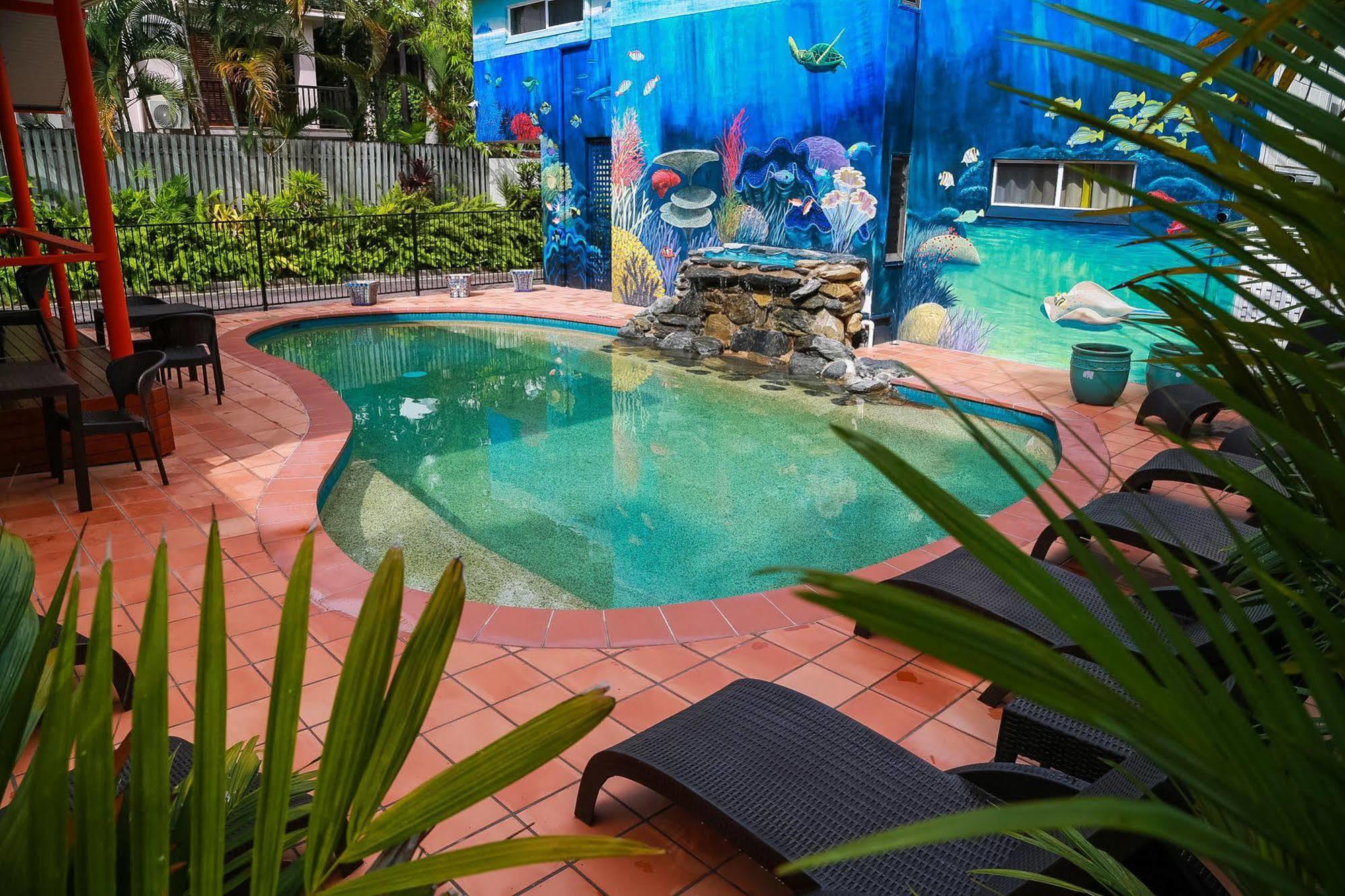 Port Douglas Motel Екстер'єр фото